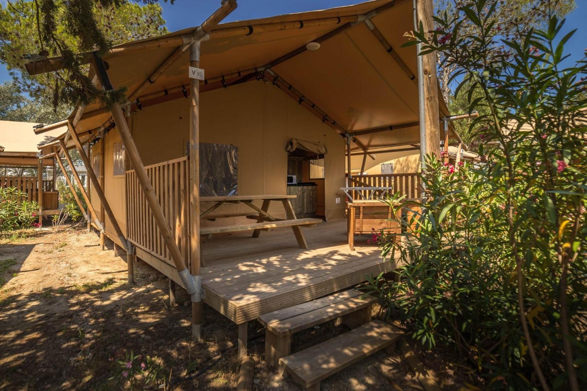Camping L'Oasis Et California Hotel Le Barcares Exterior photo