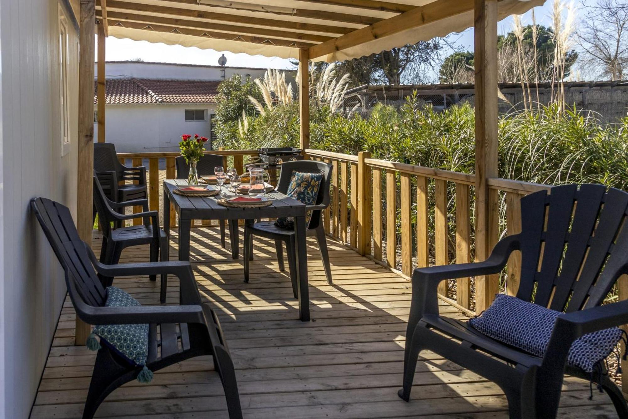Camping L'Oasis Et California Hotel Le Barcares Room photo